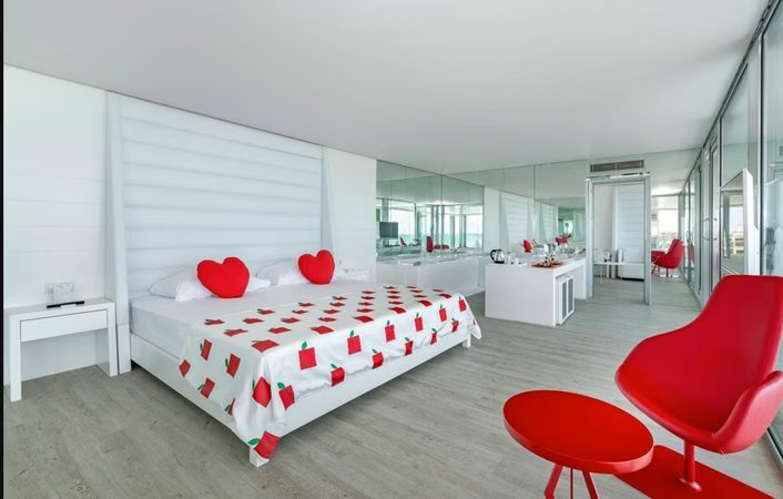 Design Suite Kara Manzaralı
