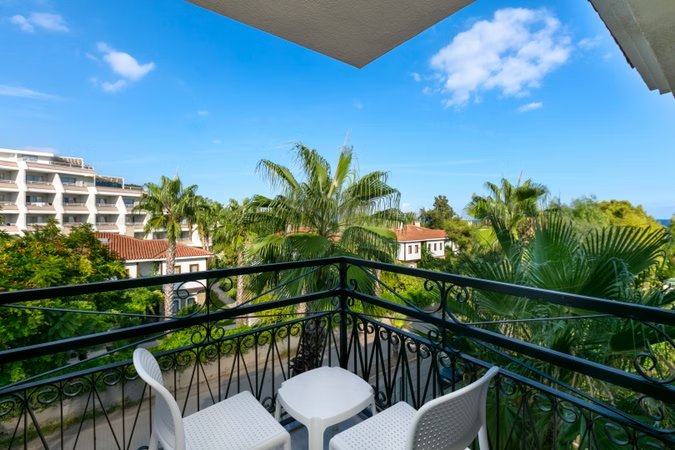 Garden Deluxe Suite Bahçe Manzaralı