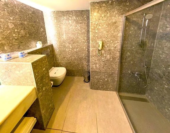 Hotel Aile Odası