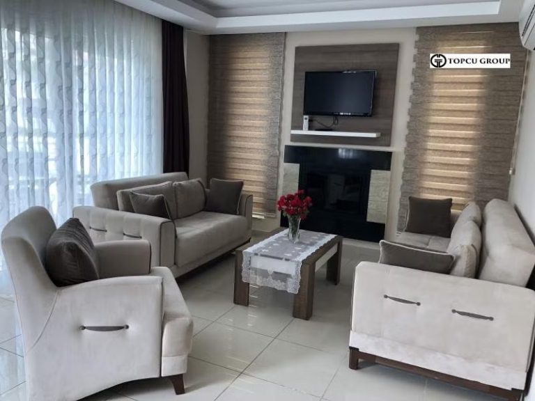 Villa, Havuz Manzaralı, Ortak Havuzlu